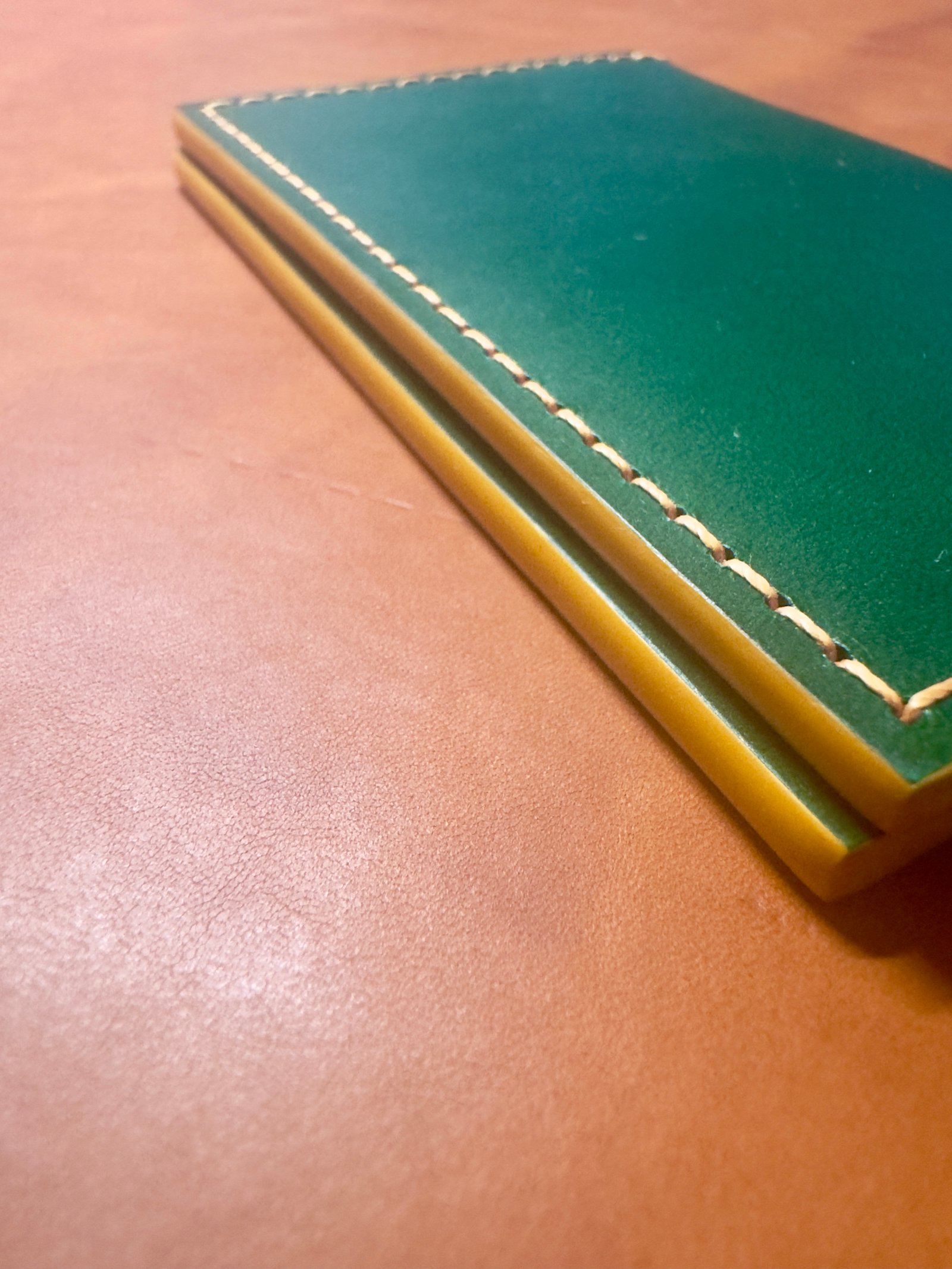 Marin Bifold - Green with Red Accents